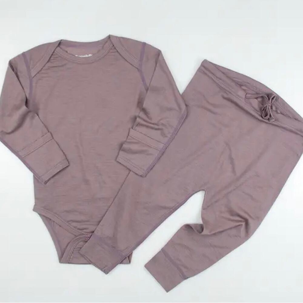 New two piece baby merino wool base layer 6-12 months